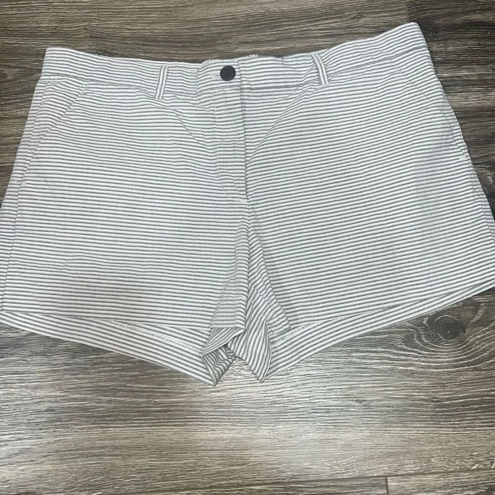 Gap Khakis Summer Shorts Womens 10R